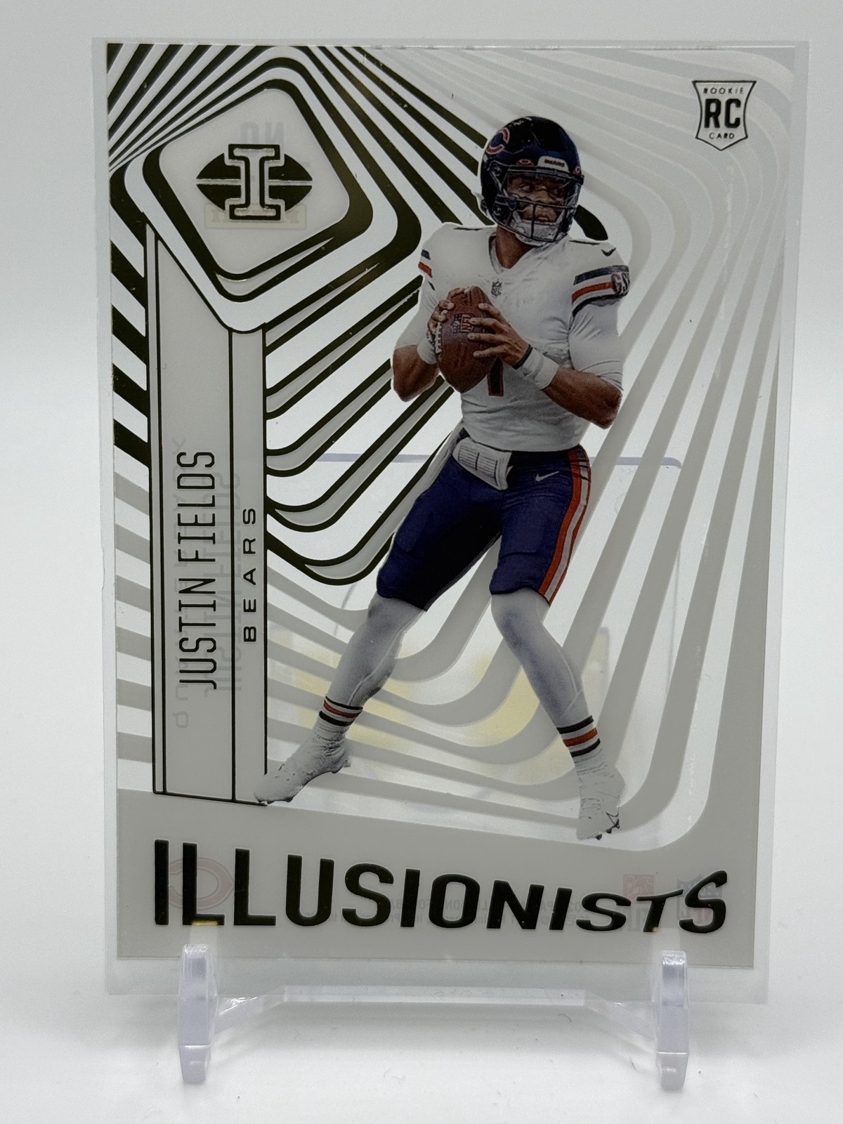 Justin Fields 2021 Panini Illusions #ILL-13 Illusionists RC RC Chicago Bears