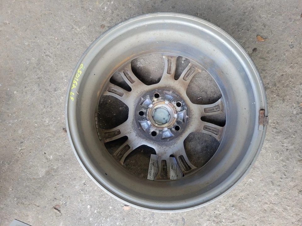 Rim Wheel Aluminum 16x6-1/2 5 V Spoke Fits 19-22 MAZDA CX-3 1573836 Foto 3 de 4