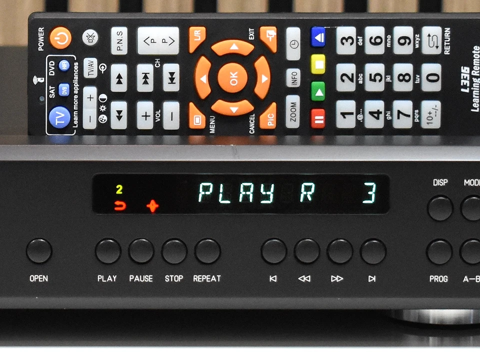 T+A CD-1210 R High End CD-Player mit Zubehör sehr guter Zustand - Bild 3 von 4