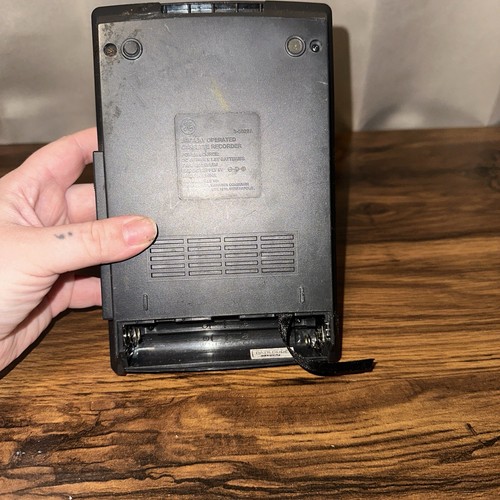 Reproductor de casete grabadora portátil GE General Electric 3-5027 - Imagen 6 de 6
