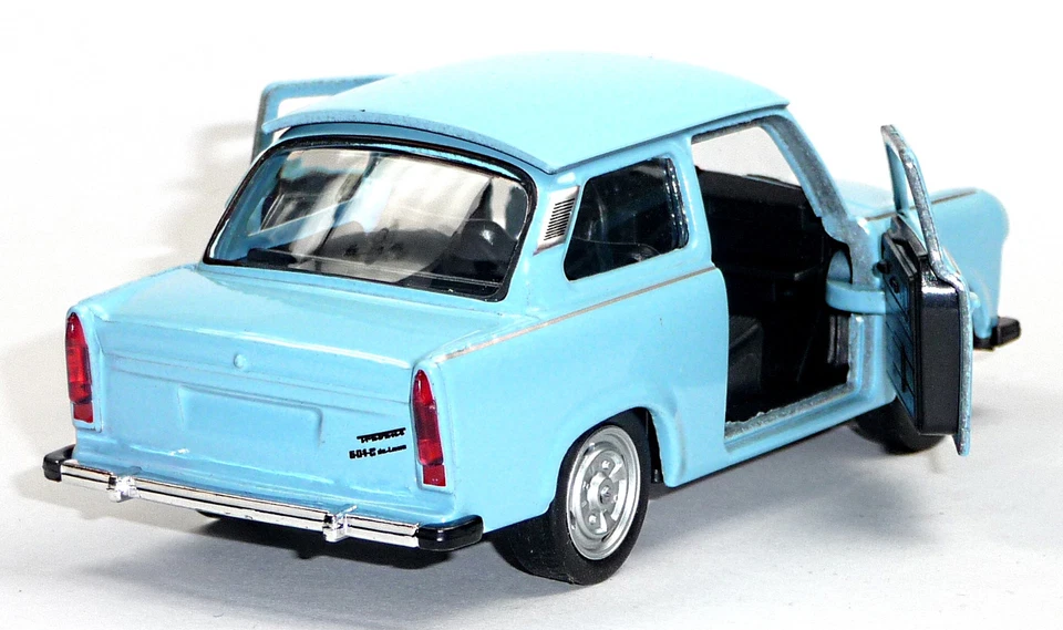 Trabant 601 hellblau Trabi Modellauto 1:34 ca. 11 cm Neuware von WELLY  - Bild 2 von 4