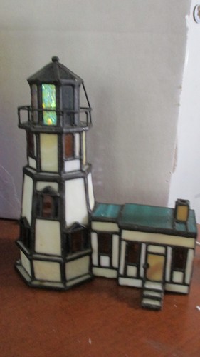 CENTURY LIGHTS Illuminated Stained Glass LIGHTHOUSE LAMP SPLIT ROCK, CA - Picture 4 of 7