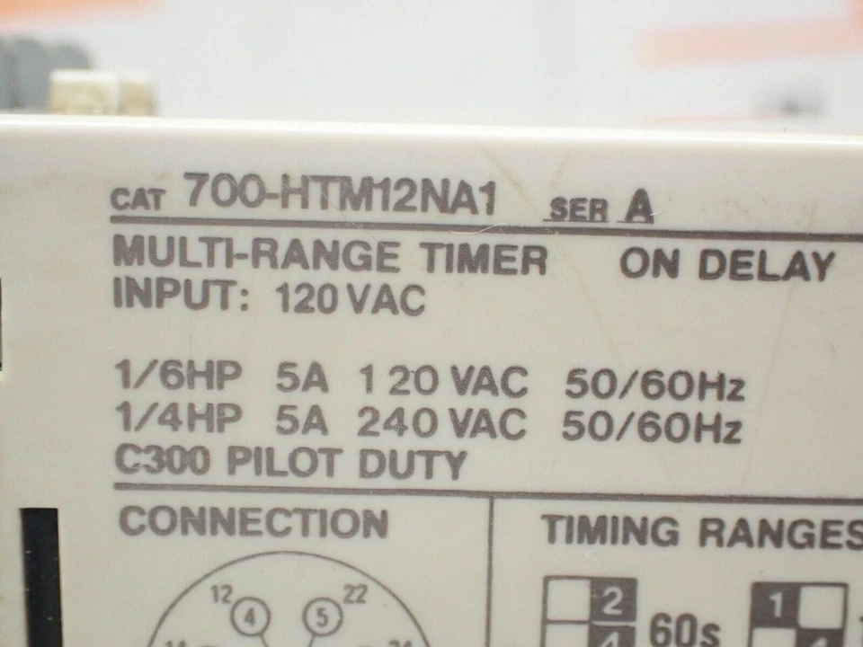 Relés Allen Bradley 700-HTM12NA1 Ser A 0-60 segundos con Idec SR2P-02 y Dayton 5X852E Foto 3 de 4