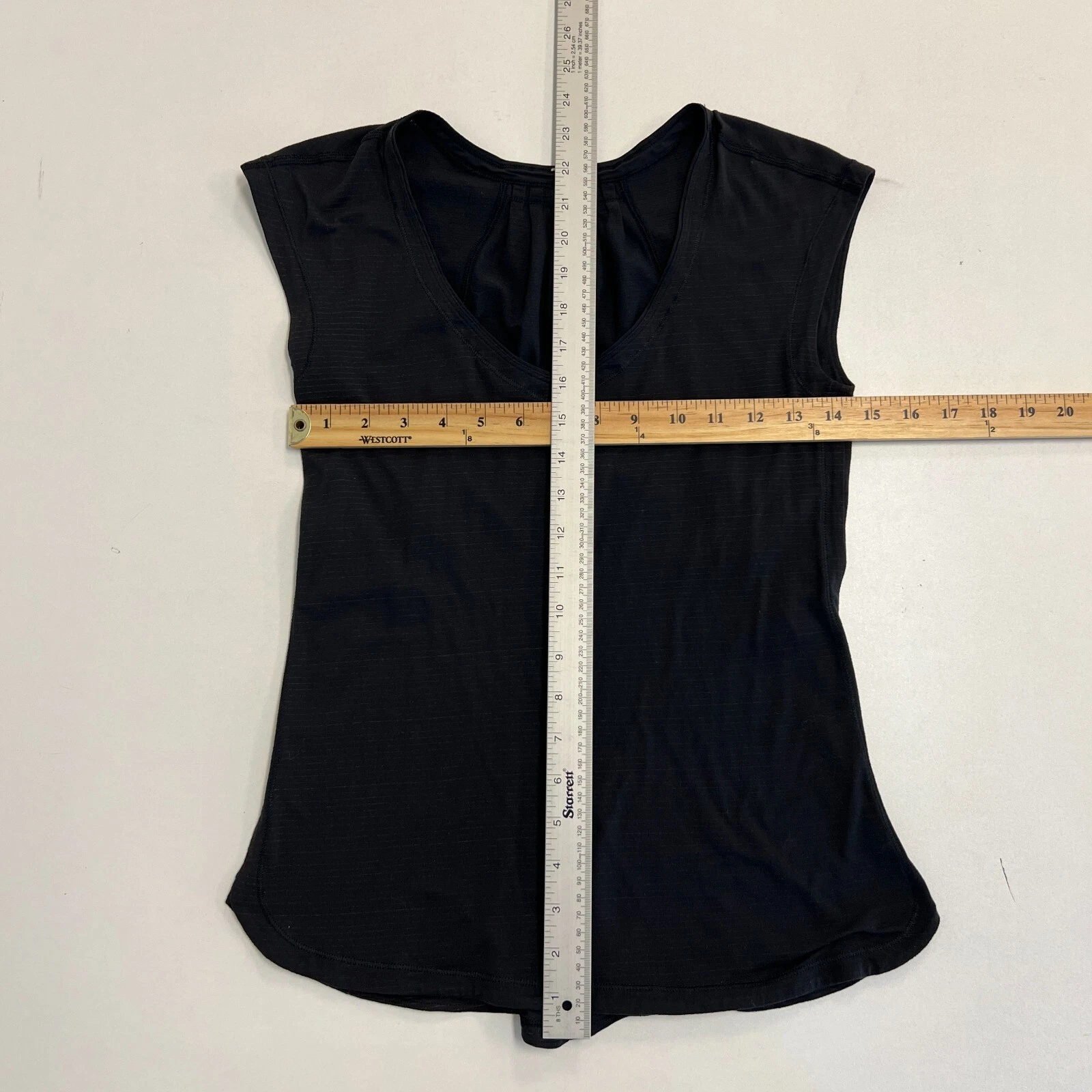 lululemon cap sleeves scoop neck vented athletic shirt