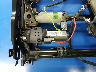 2008-2010 Chrysler Town & Country Driver 8 Way Power Seat Track