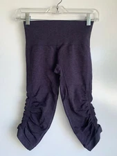 Lululemon Ebb & Flow Seamless Crop Leggings Size 2 Purple