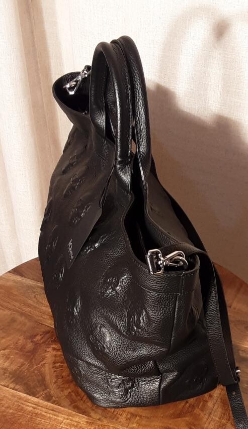 NWT Iopelle Antonio Cristiano Skull Embossed Leather Bag Black