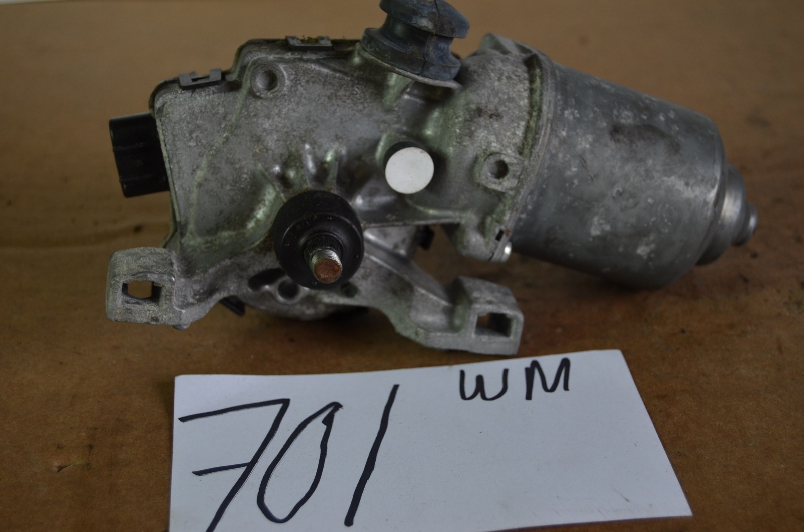 11 - 14 CHRYSLER 300 Used Front Windshield Wiper Motor  #701WM
