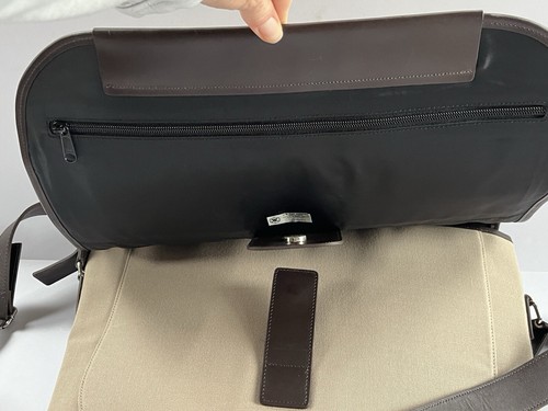 Borsa messenger unisex a tracolla Banana Republic grande neutra tela pelle - Foto 5 di 14