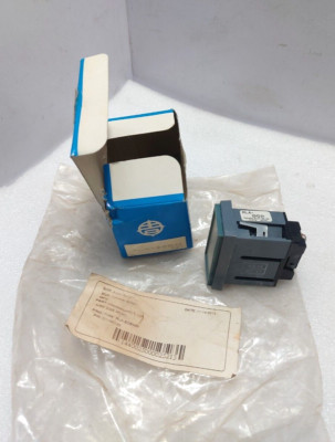 Yoshida Electric RLA-BOB44R Indicator Lamp / Lämpchen Lampe E-12/RLABOB44R