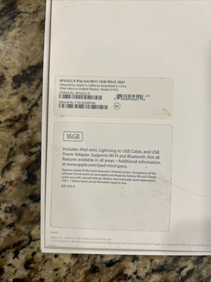 Apple iPad mini 1-го поколения 16GB, Wi-Fi, 7.9 см - черный и серебро MD531LL/A читать - Изображение 4 из 4