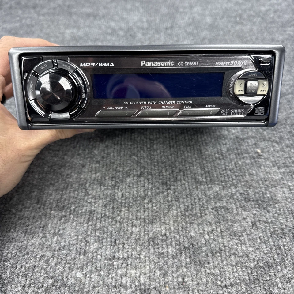 Reproductor de CD para automóvil Panasonic CQ-DF583U MP3 WMA XM listo probado funciona Foto 2 de 4