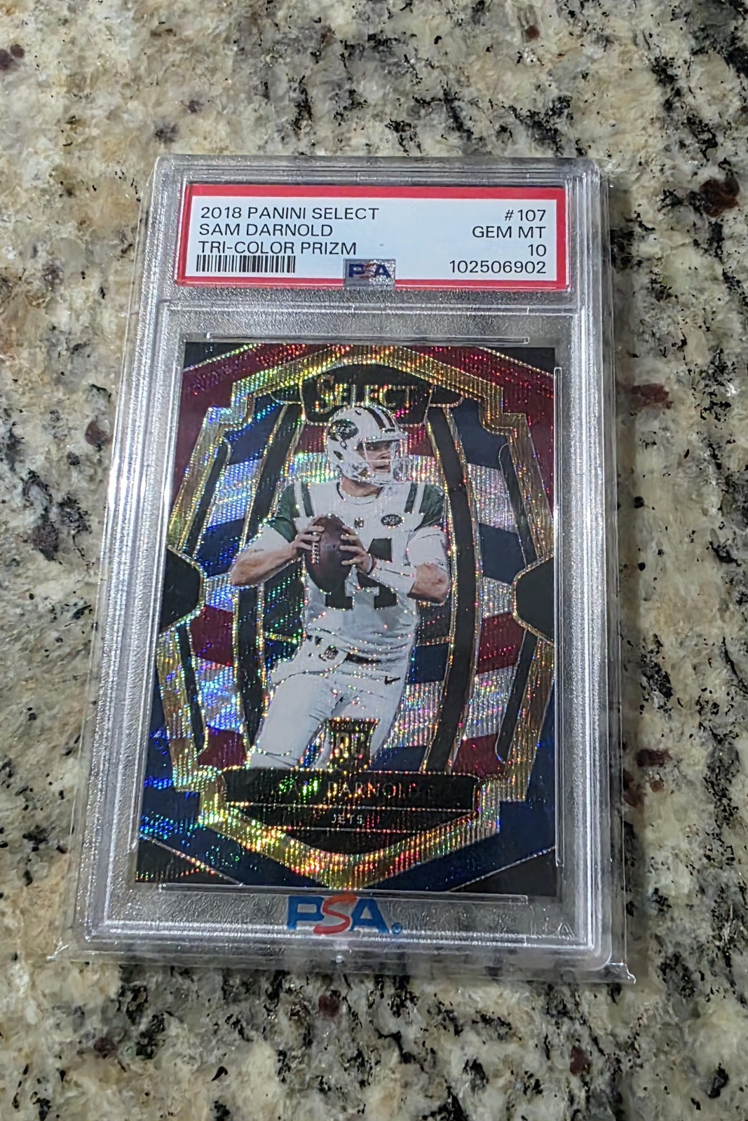 2018 Panini Select Premier Level Tri-Color Prizm Sam Darnold #107 PSA 10 RC /199