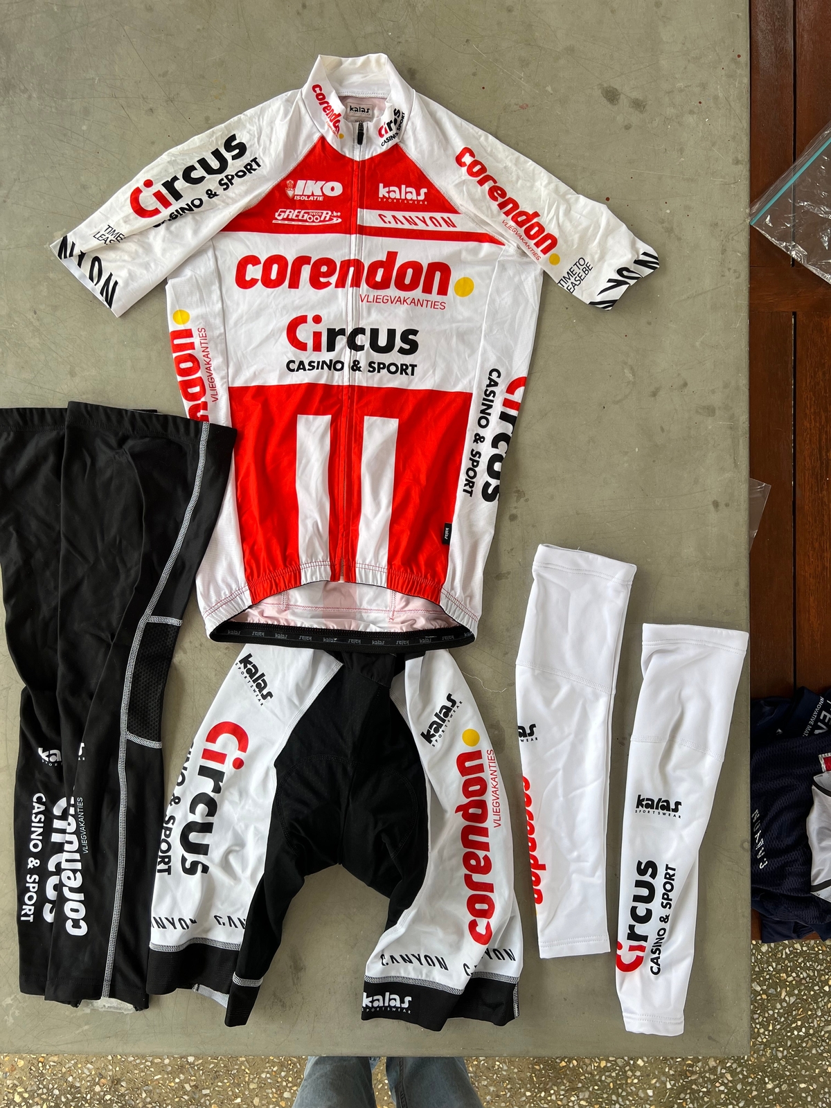 Corendon Circus Kalas Bundle Jersey, Bibs, Arm Warmers, Leg Warmers