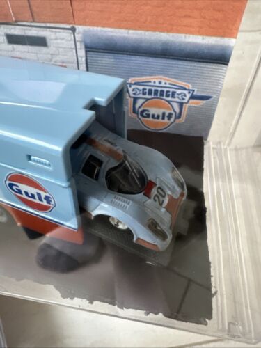 Hot Wheels PERSONALIZADO GOLF Garaje PANTALLA PORSCHE 917K #20 JUEGO DE CAJA Y Team Truck - Imagen 9 de 11