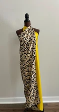 Display #1 New Gucci Oversize Shawl Mustard Yellow Gold Animal Silk Wrap Scarf