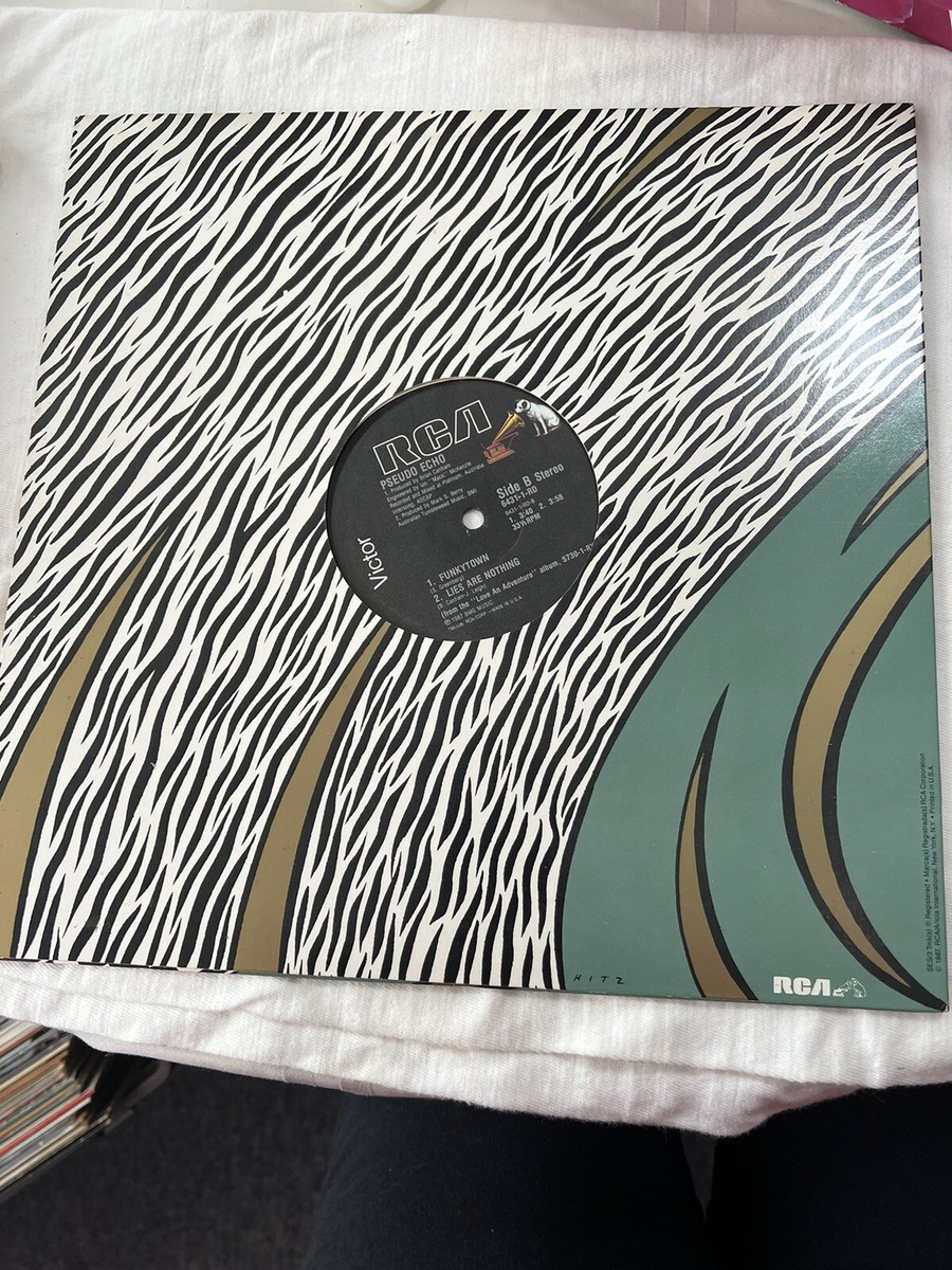スードエコー　　Essential Pseudo Echo ( Funky Town ) Vinyl LP (1987 RCA BMG Music 6431
