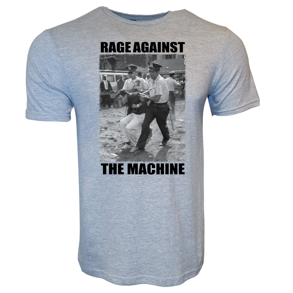 See Bernie Sanders' 'Fighting Oligarchy' Tour Stop In Iowa City - Foto 2