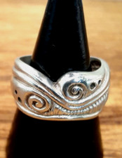 Vintage Southwestern Tribal Design Sterling Silver Band Sz. 7.5