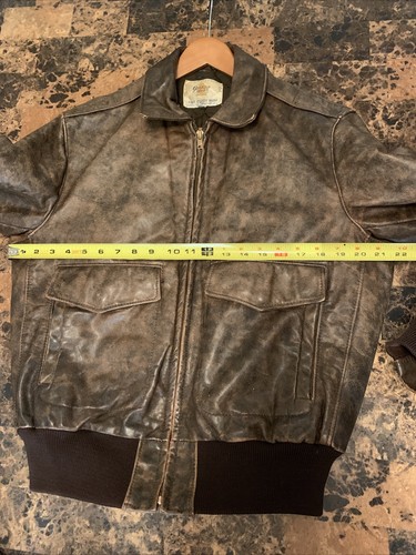 VINTAGE GOLDEN BEAR LEATHER BOMBER JACKET Size 42 - Picture 7 of 10