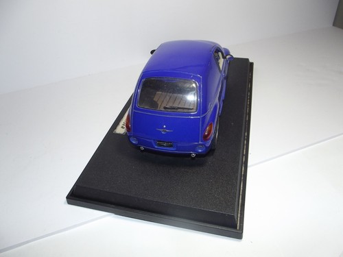 Modelo de coche fundido a presión Maisto Chrysler Panel PT Cruiser - Imagen 7 de 12