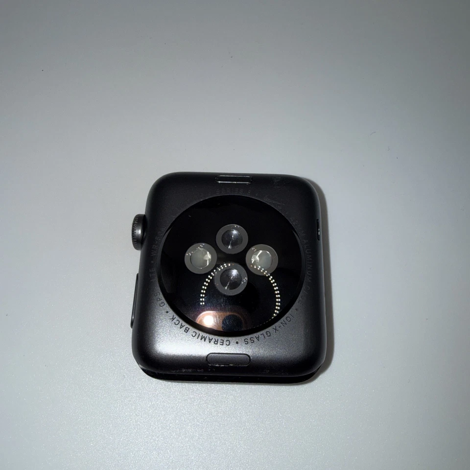 Apple Watch Series 3 (42mm) Nike+ GPS + LTE – Space Gray Aluminum with Band  - Image 3 of 4