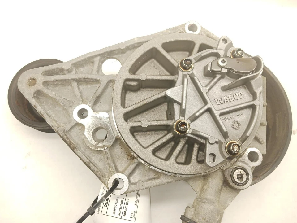 Bomba de vacío Nissan Titan XD '16-'19 5,0 L diésel OEM ¡6 meses como nueva! Foto 2 de 4