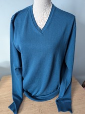 Charles Tyrwhitt Men's M V Neck Merino Wool Jumper