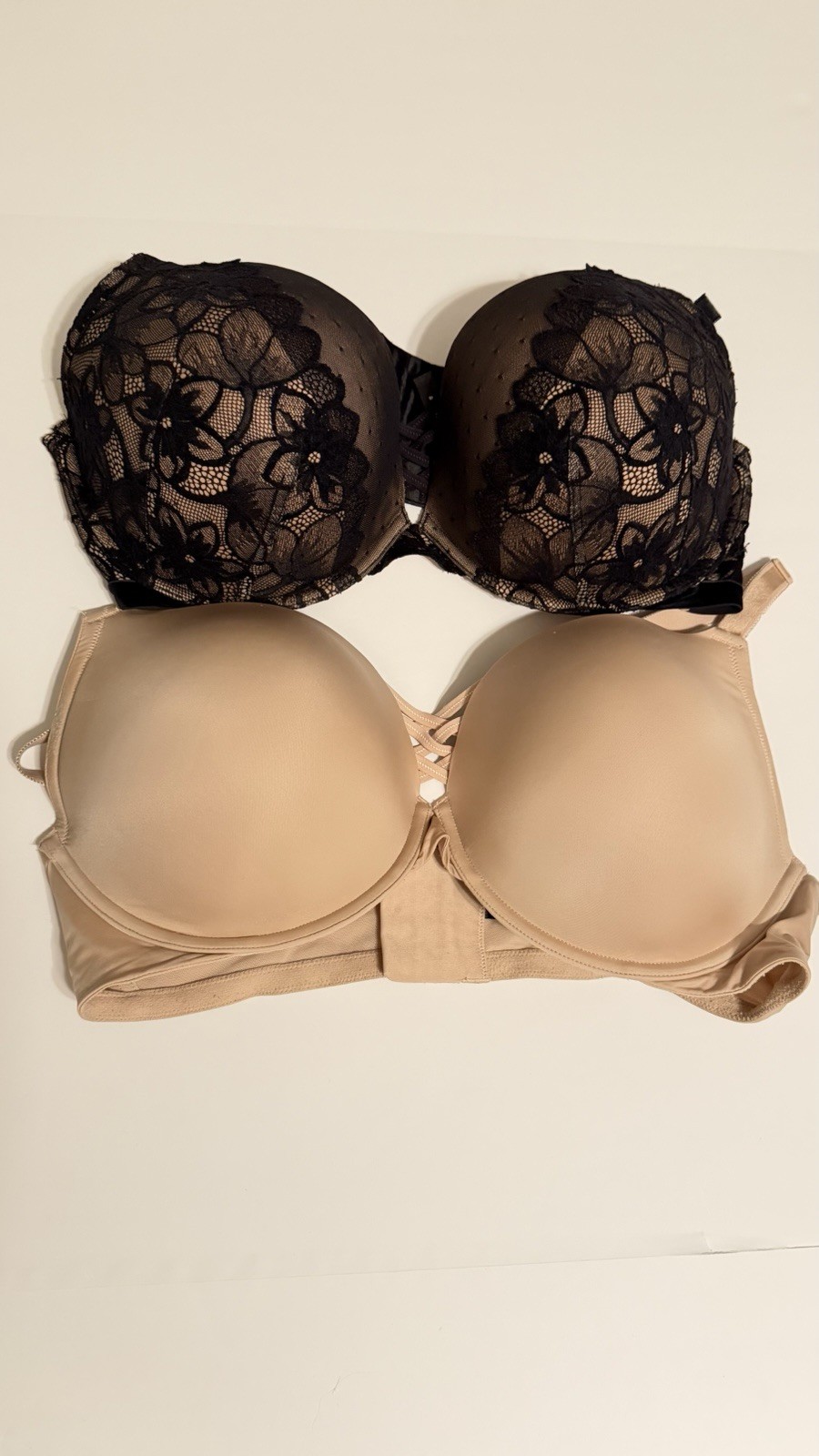 Torrid 42DDD bra bundle featuring two flattering,… - image 1