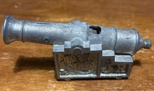 Vintage 1960 Callen Mfg Jr Cast Iron/Die Cast Pirate Cap Firing Snap Cannon