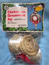 Walco Holiday HOLLY WREATH Satin Ball Sequin Bead Christmas Ornament Kit NOS