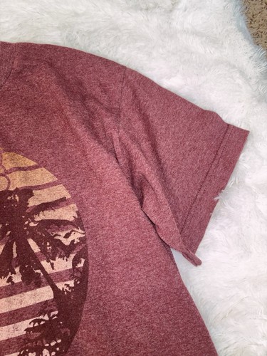 Vans Kids sz. L deep burgundy logo tropical tee. Cute - Picture 3 of 7