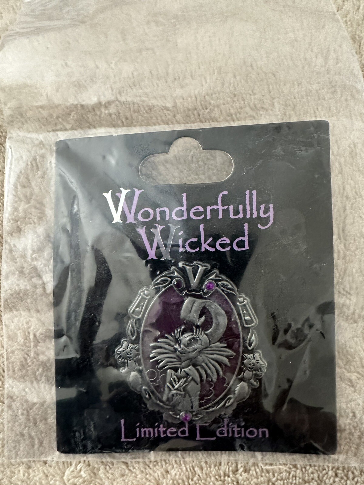 Lot of 6 Disney pins Limited edition/release eBay