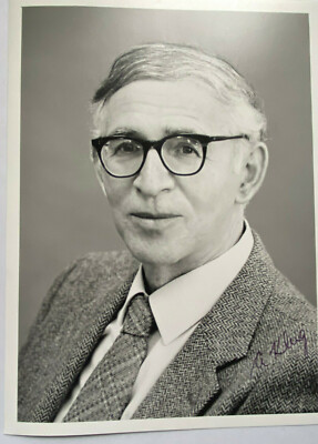 Sir Aaron Klug   - Nobelpreis Chemie 1982  - original Autogramm 