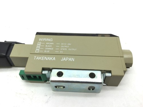 New Takex F1R-J Fiber Amplifier, 12-24VDC, NPN, Dark/Light On, Red LED, 500 µs - Picture 6 of 7