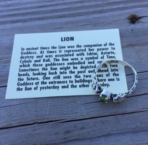 Lion Ring .925 Sterling Silver Sz 8 w/ Natural Peridot Medieval LION Goddess US - Picture 8 of 8