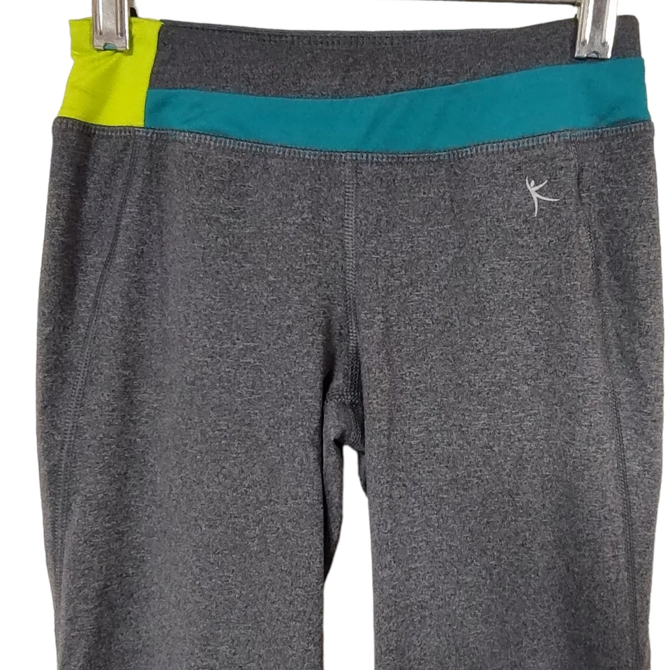Pantalones para niña Danskin Now talla pequeña 6-6X gris pierna ancha Foto 3 de 4