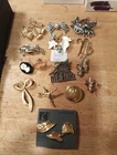 LOT OF VINTAGE COSTUME JEWELRY PINS SARAH COVENTRY