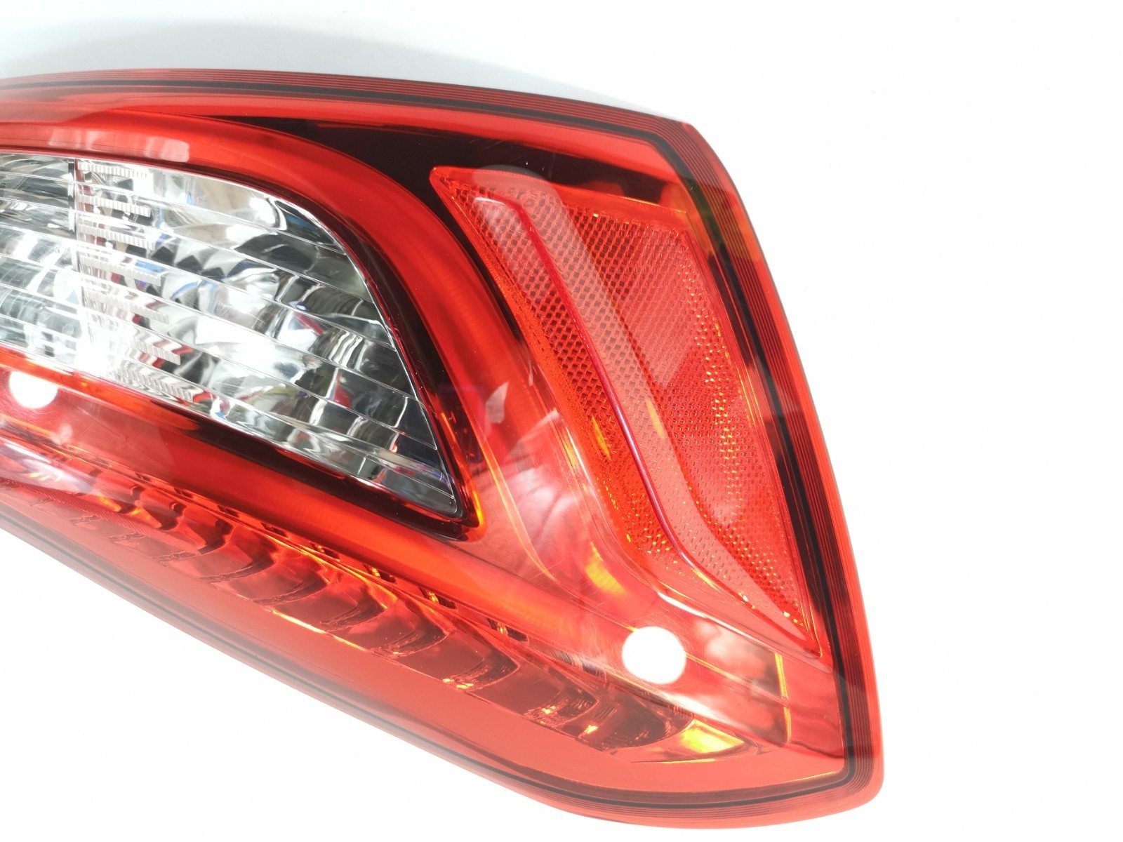 Maserati Ghibli RWD 2017 3.0 L Auto Rear Left Outer Tail Light Lamp 6700084820