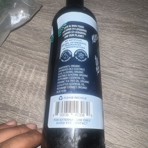 Cooling Dog Shampoo For Sensitive Skin Natural Ingredients Eco-friendly 4Legger - Picture 3 of 3