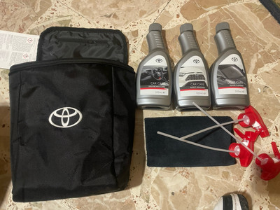 Offizielles Toyota Car Care Auto Reinigungsset