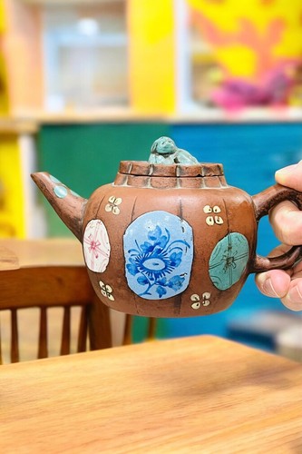 Antique Chinese Brown/Red Clay & Blue Enamel Yixing Zisha Foo Dog Teapot - Picture 13 of 14