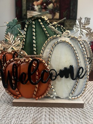 Welcome Metal Pumpkin Decor