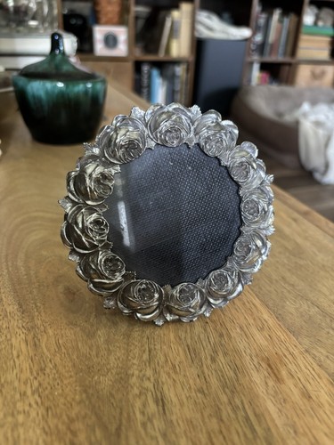 MMA pewter rosebud picture frame - vintage 1993 round tabletop easel rose floral - Picture 8 of 8