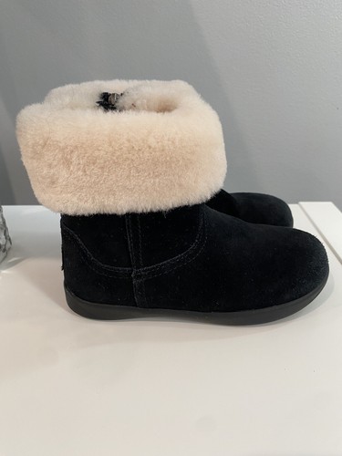 NIB UGG Toddler Girls Jorie II Shearling Boots 1003656T Black Sz 9.5 - Picture 4 of 7