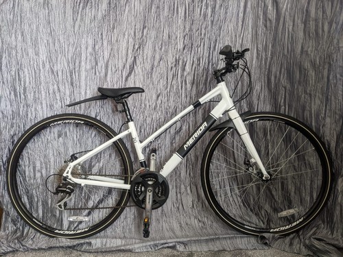 Merida Crossway Urban 20 hybrid bike 