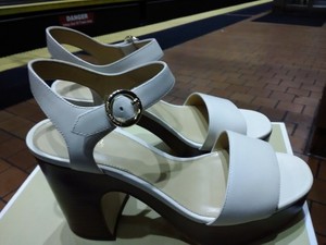 michael kors fiona platform