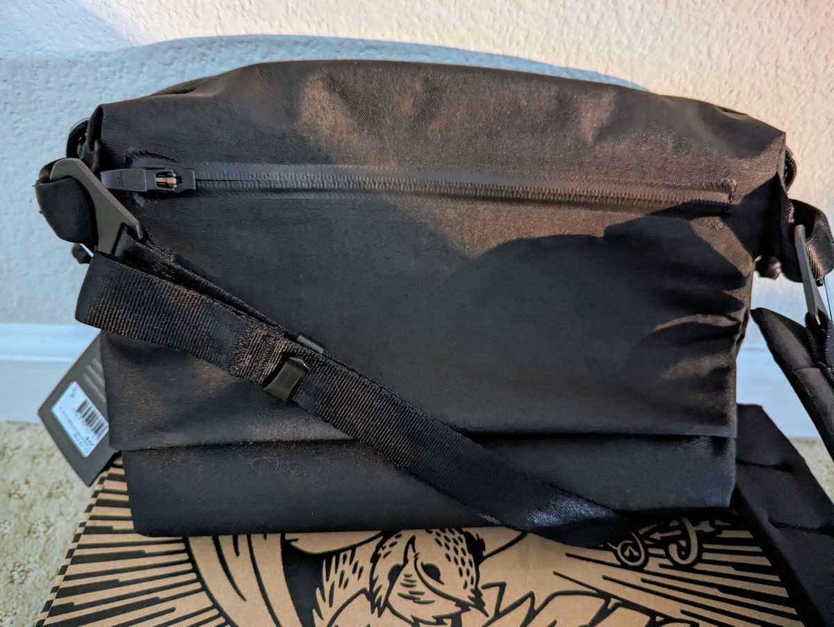 Bellroy x Carryology Chimera Sling 6L BRAND NEW w/ Tags | eBay Bellroy x Carryology Chimera Sling 6L BRAND NEW w/ Tags | eBay
