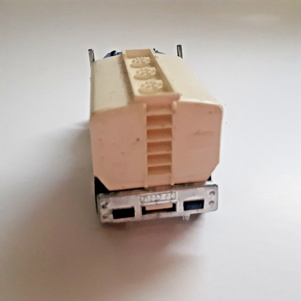 1981 Matchbox Peterbilt Milk Tanker Truck Vintage Made in England Lesney  Blue - Image 4 of 4