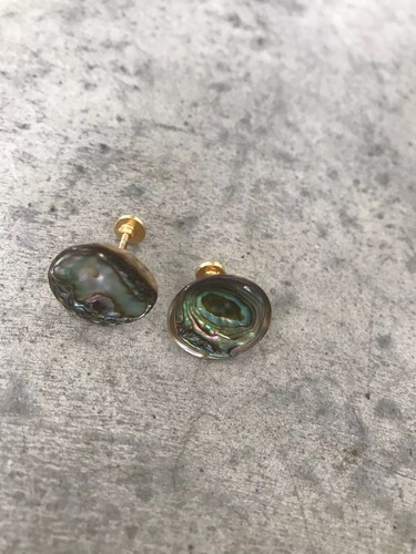 Vintage Abalone Shell Gold Stud Circular Screwback Earrings - Picture 3 of 6